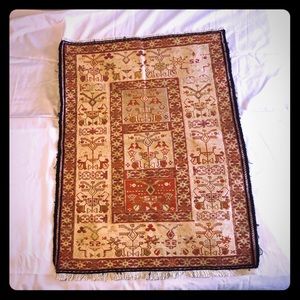 Handmade silk rug